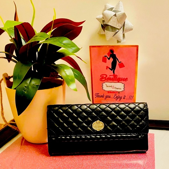 “ Armani Exchange “ Black Wallet - Picture 3 of 13